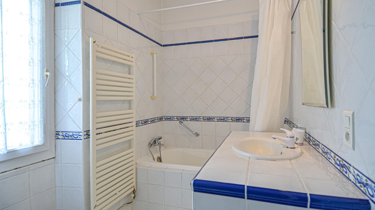 Photo of Bathroom in Rognonas