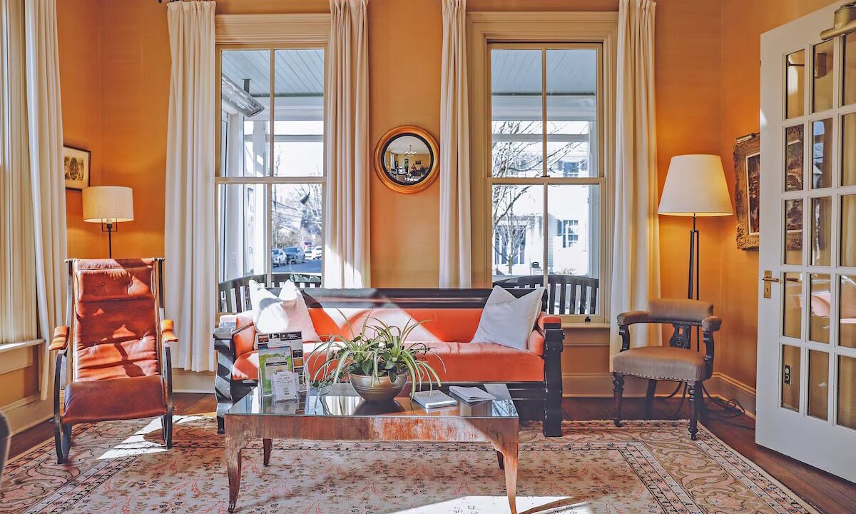 Photo of Livingroom in Milford