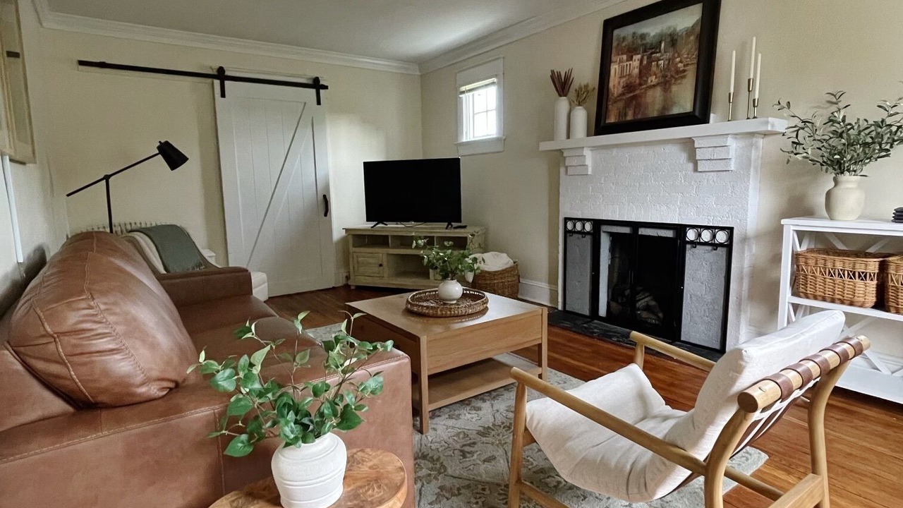 Photo of Livingroom in Lynchburg