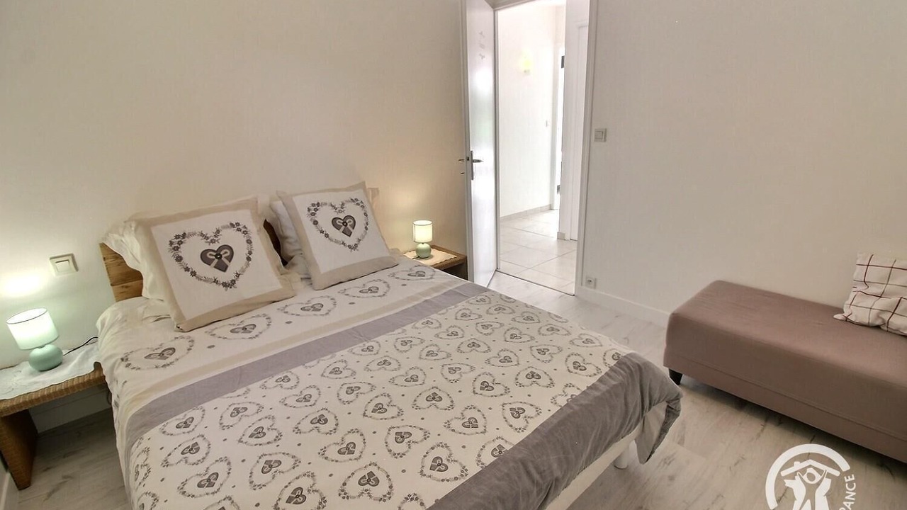 Photo of Bedroom in Lannion