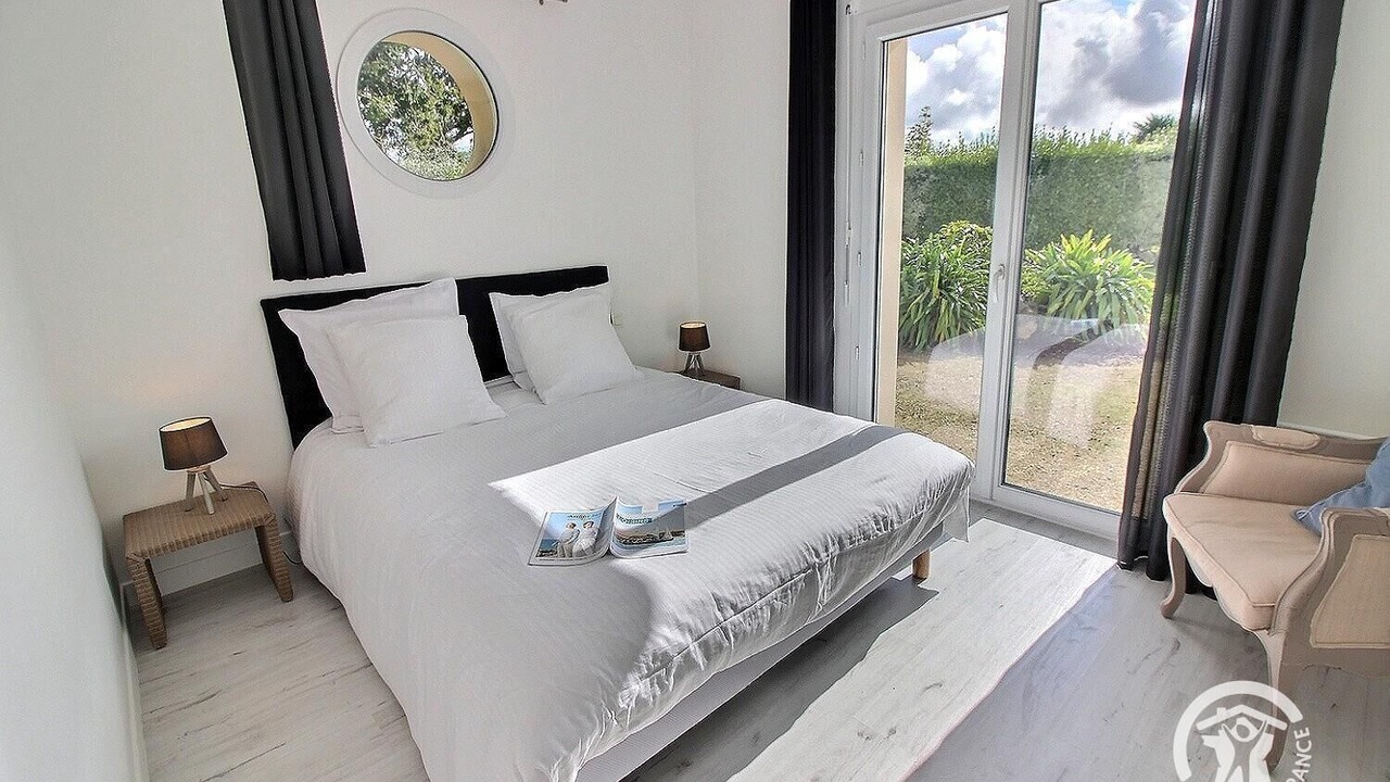 Photo of Bedroom in Lannion