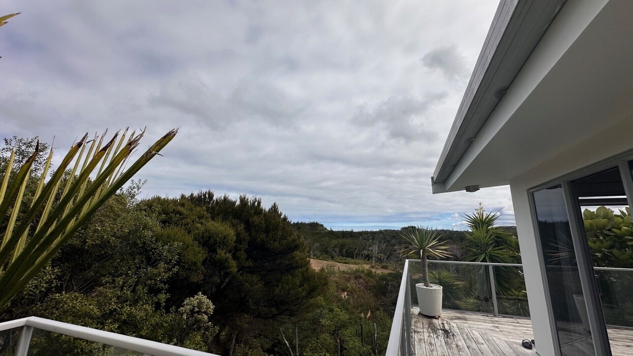 Photo of Outdoor in Pukenui