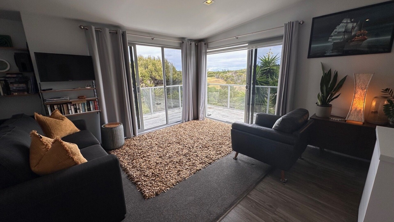 Photo of Livingroom in Pukenui