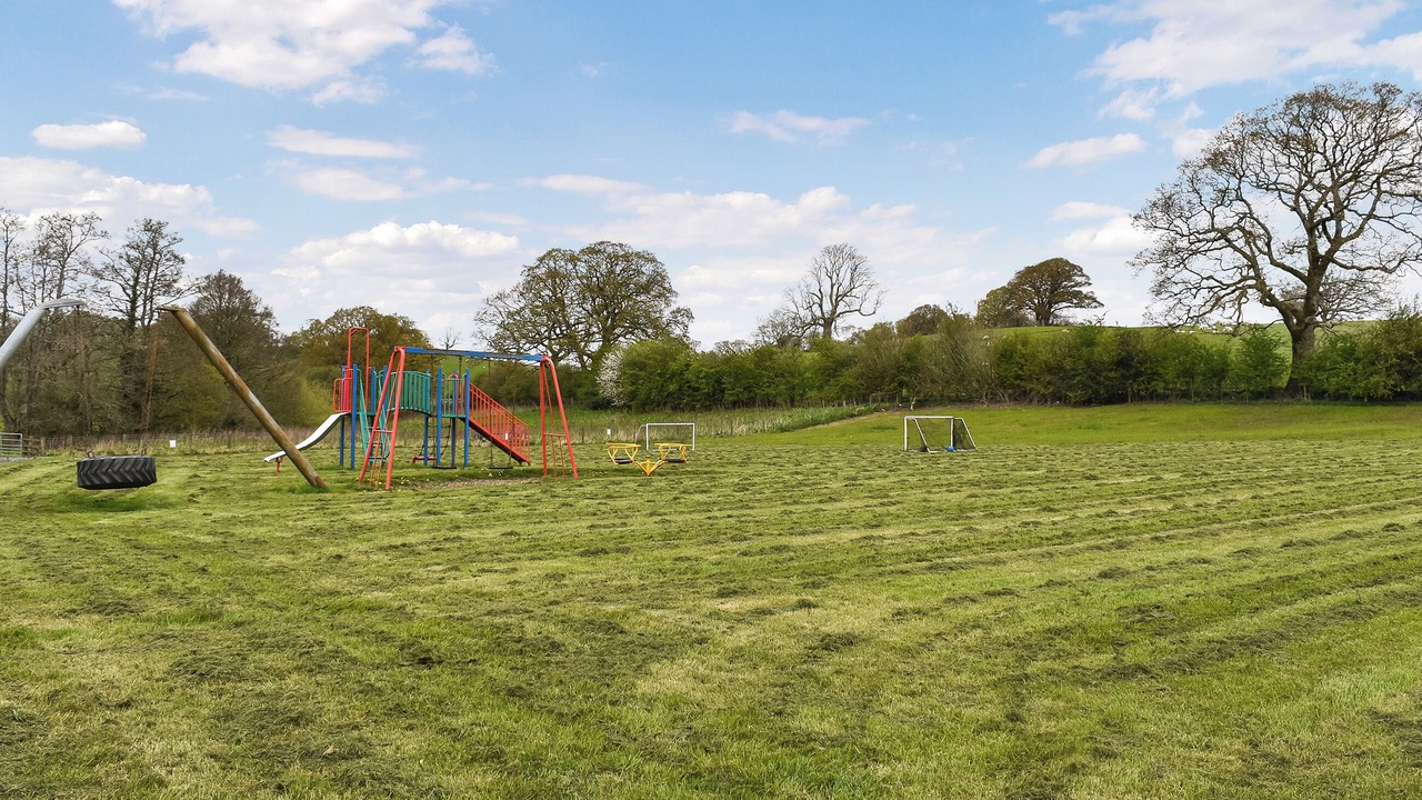 Photo of Others in Wennington