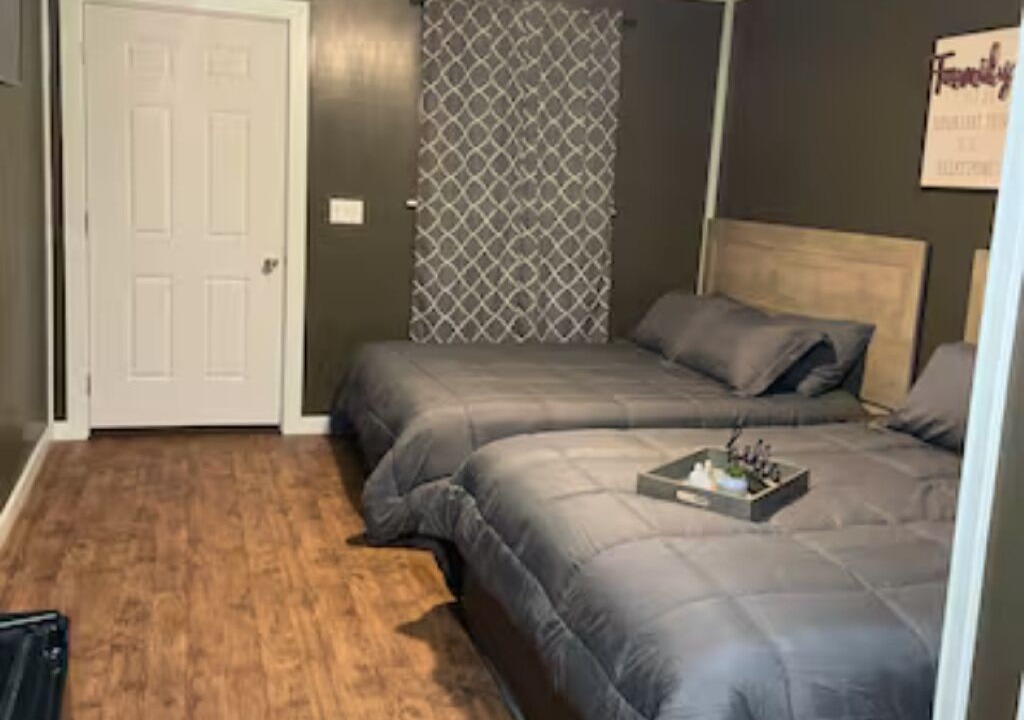 Photo of Bedroom in Eminence
