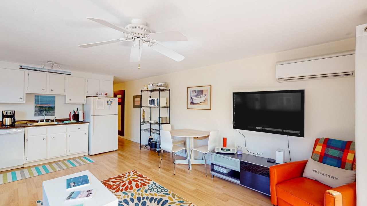 Photo of Livingroom in Provincetown