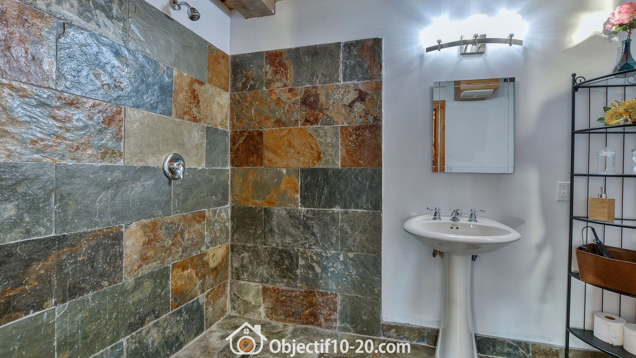 Photo of Bathroom in Wentworth-Nord