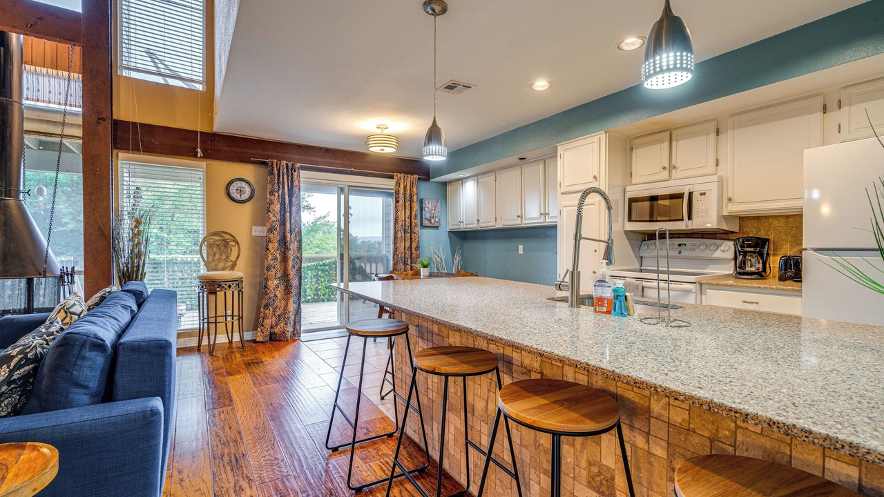 Photo of Kitchen in Point Venture