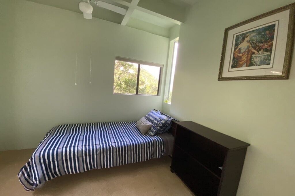Photo of Bedroom in 'Aina Haina