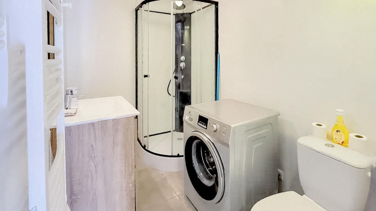 Photo of Bathroom in Thenay