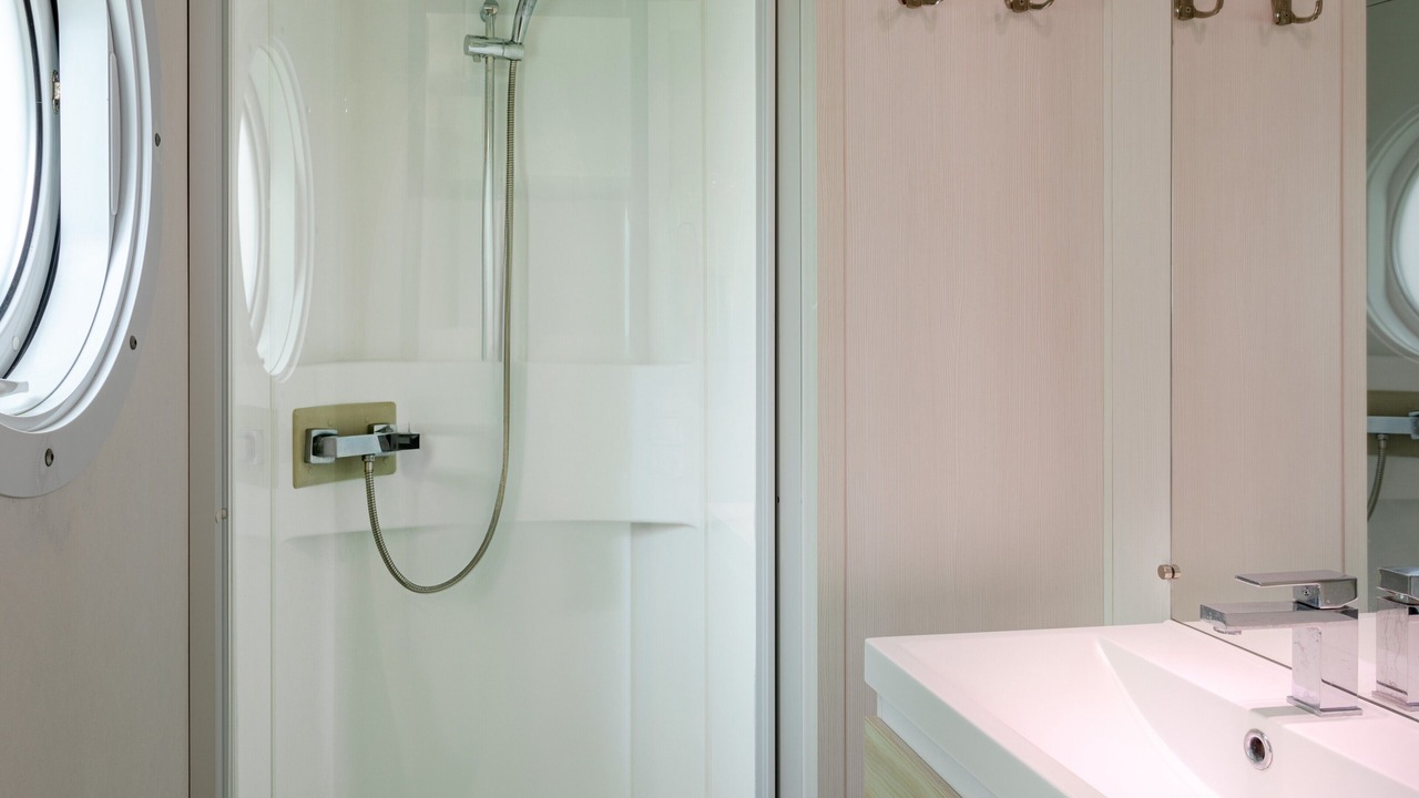 Photo of Bathroom in Angles