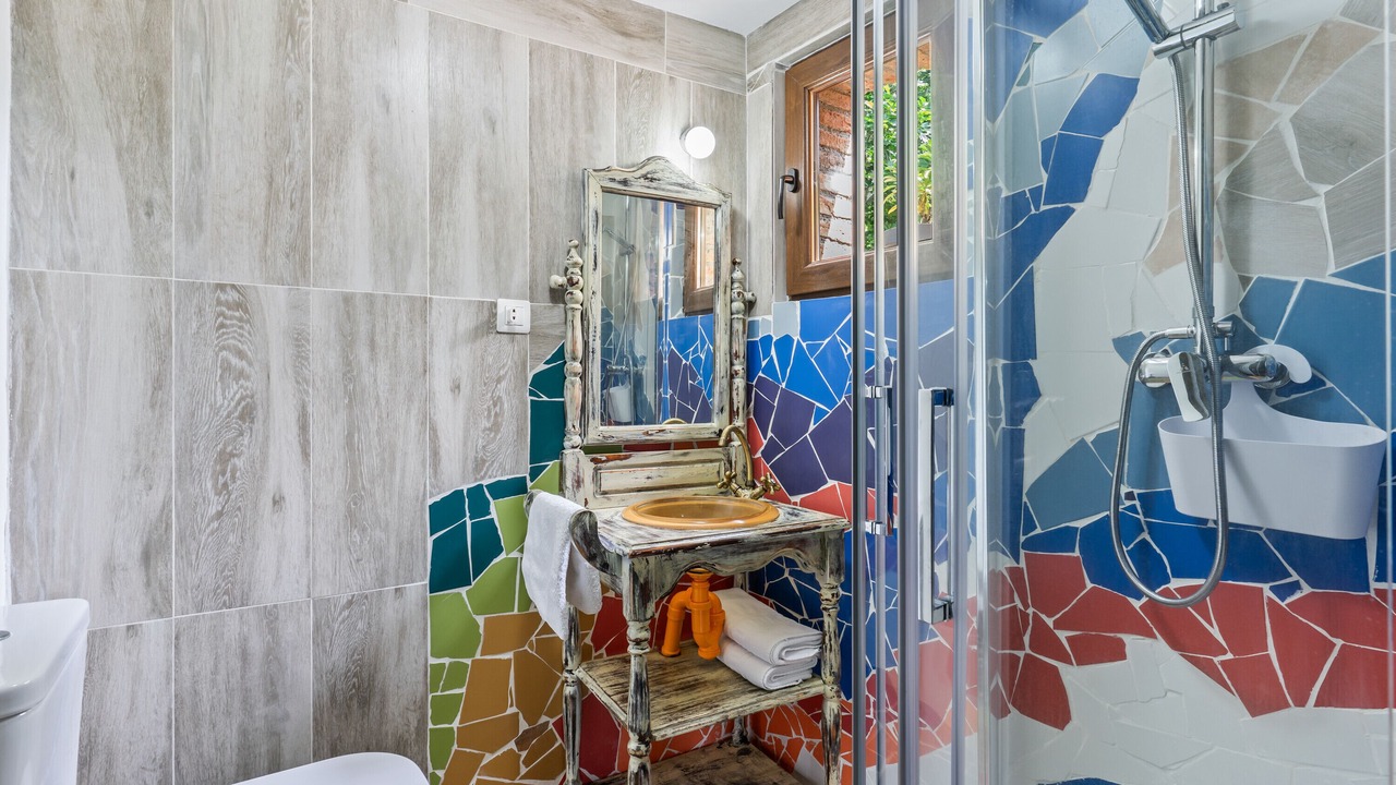 Photo of Bathroom in Cardes