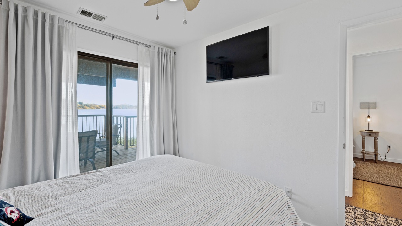 Photo of Bedroom in Lower Lake