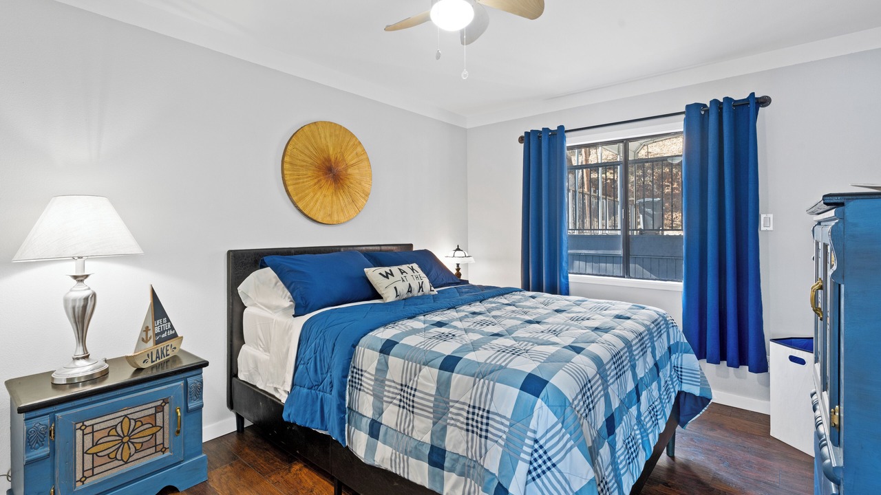 Photo of Bedroom in Lower Lake