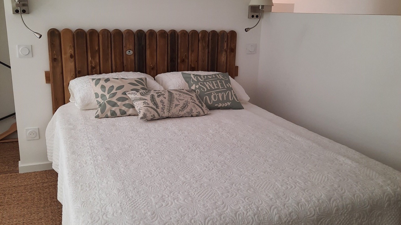 Photo of Bedroom in Cuers