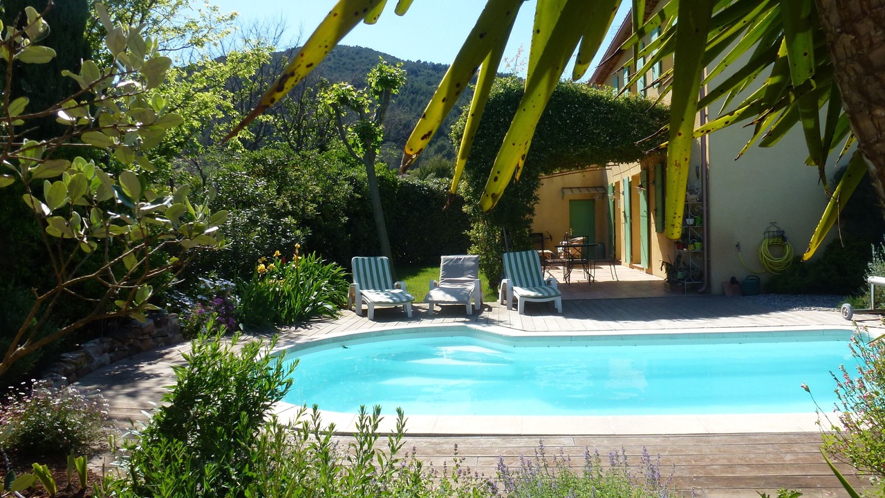 Photo of Outdoor in Cuers