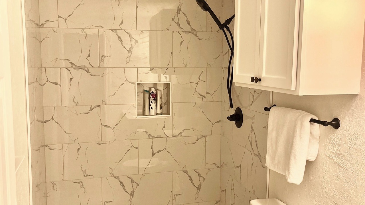 Photo of Bathroom in Wheeler Ridge