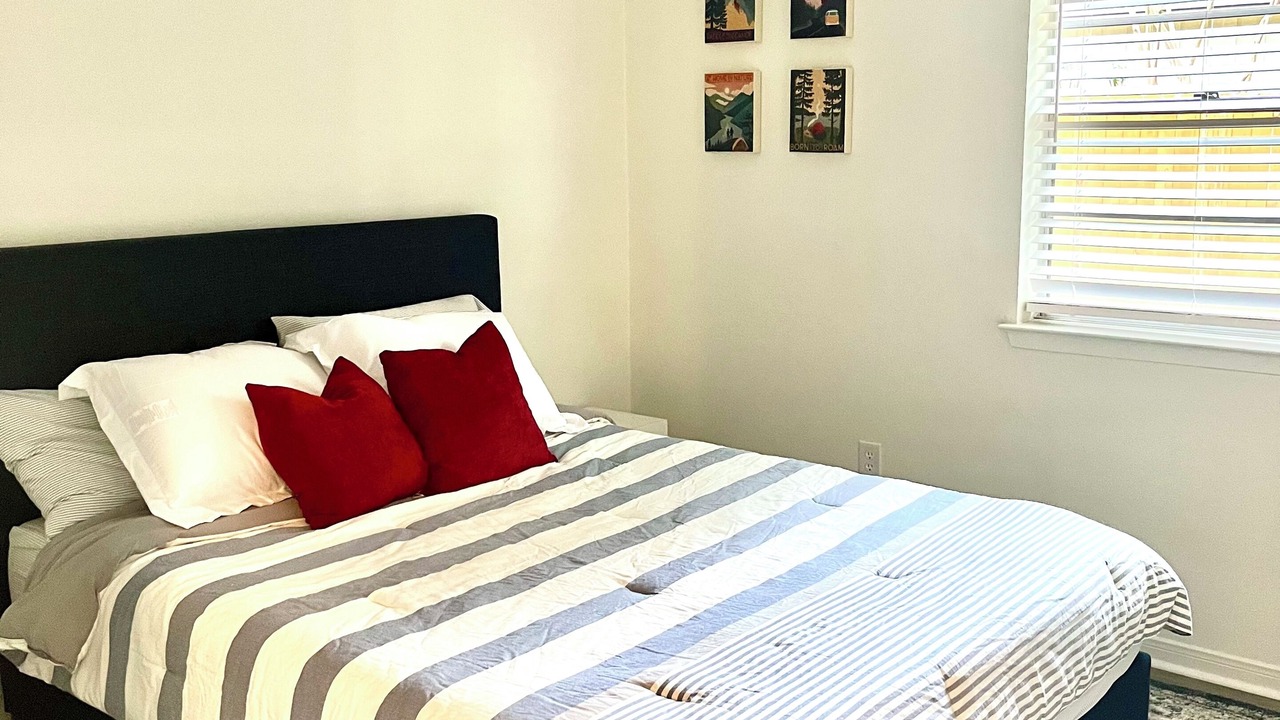 Photo of Bedroom in Wheeler Ridge