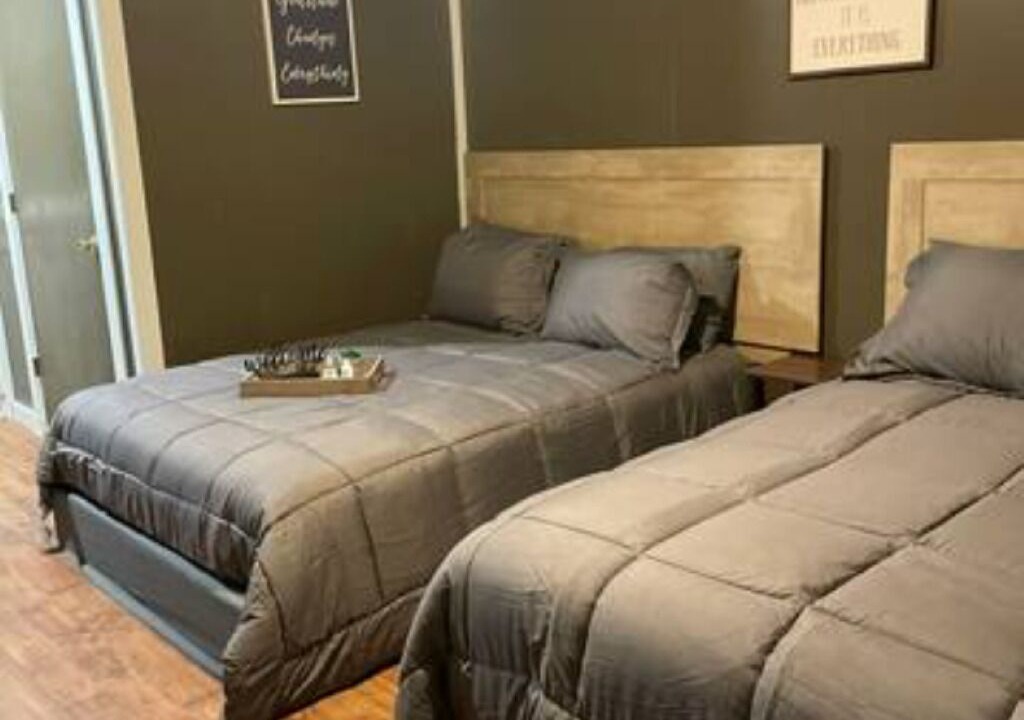 Photo of Bedroom in Eminence
