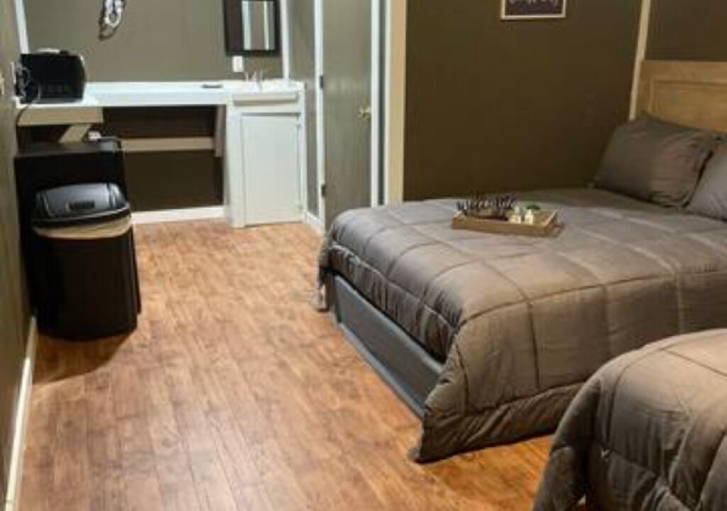 Photo of Bedroom in Eminence