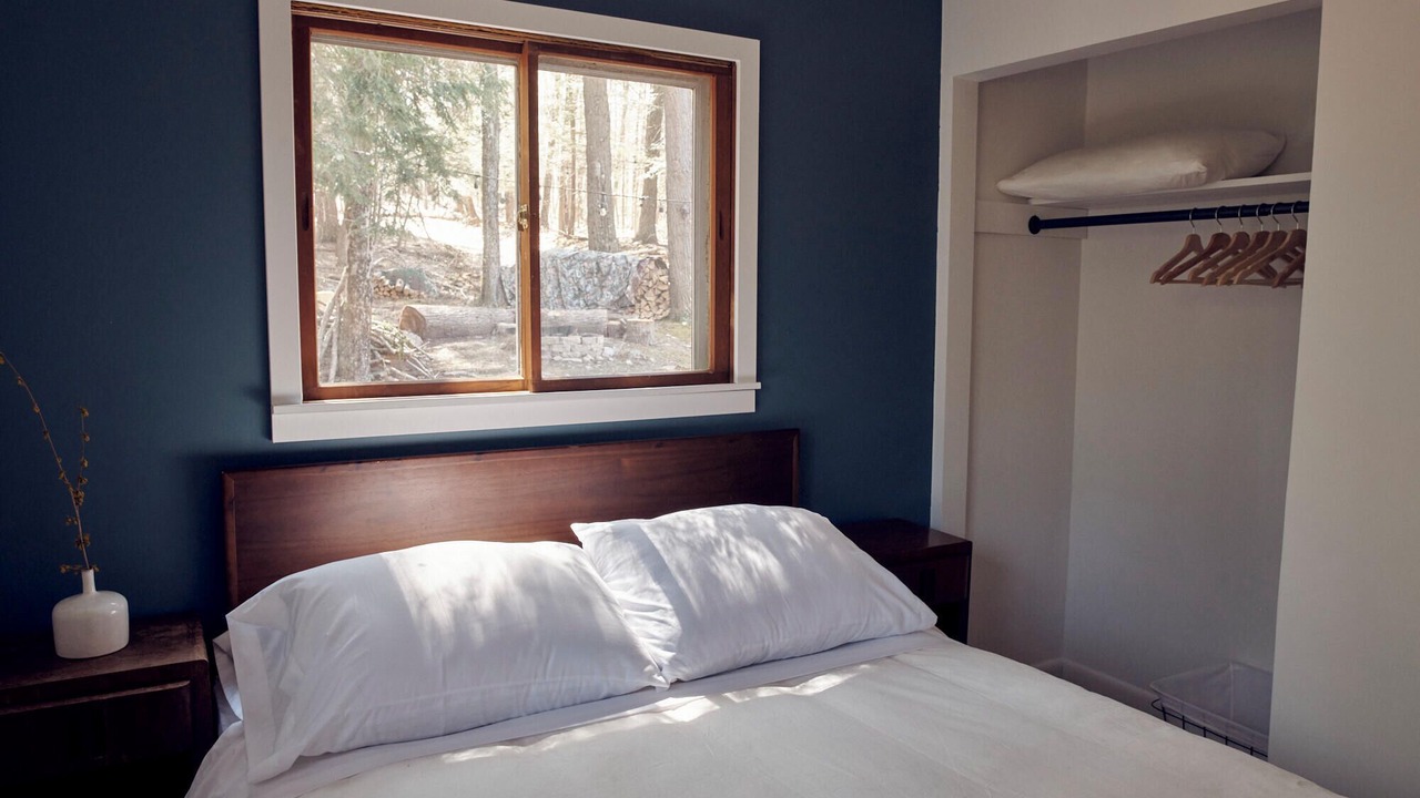 Photo of Bedroom in Woodridge