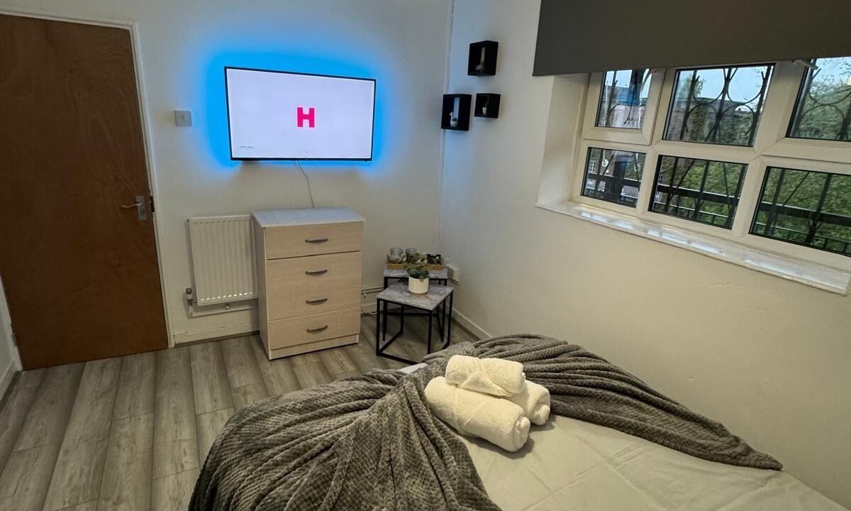 Photo of Bedroom in Bromley South