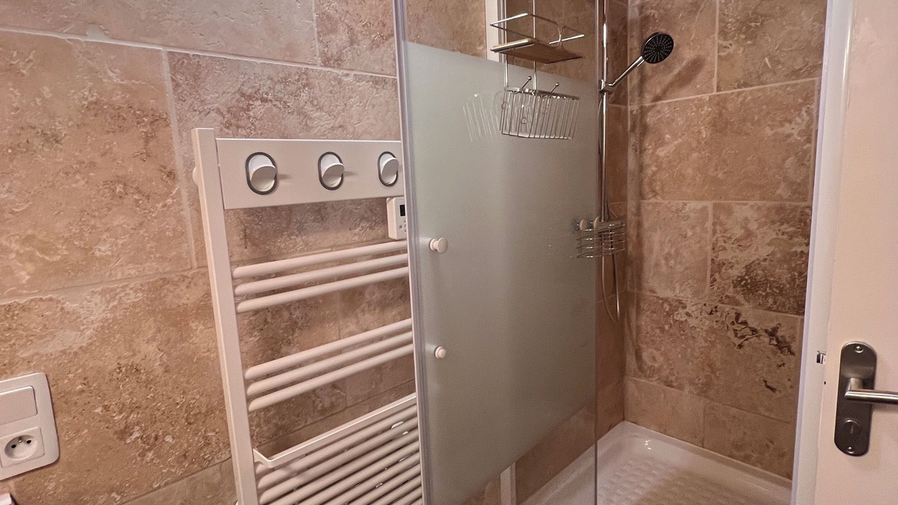 Photo of Bathroom in Pont-Saint-Esprit