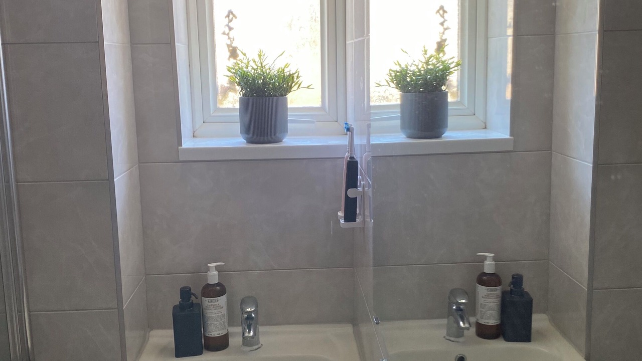 Photo of Bathroom in Lee