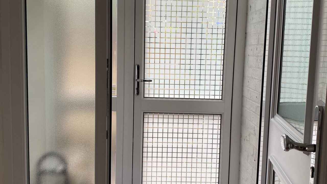 Photo of Others in Lee