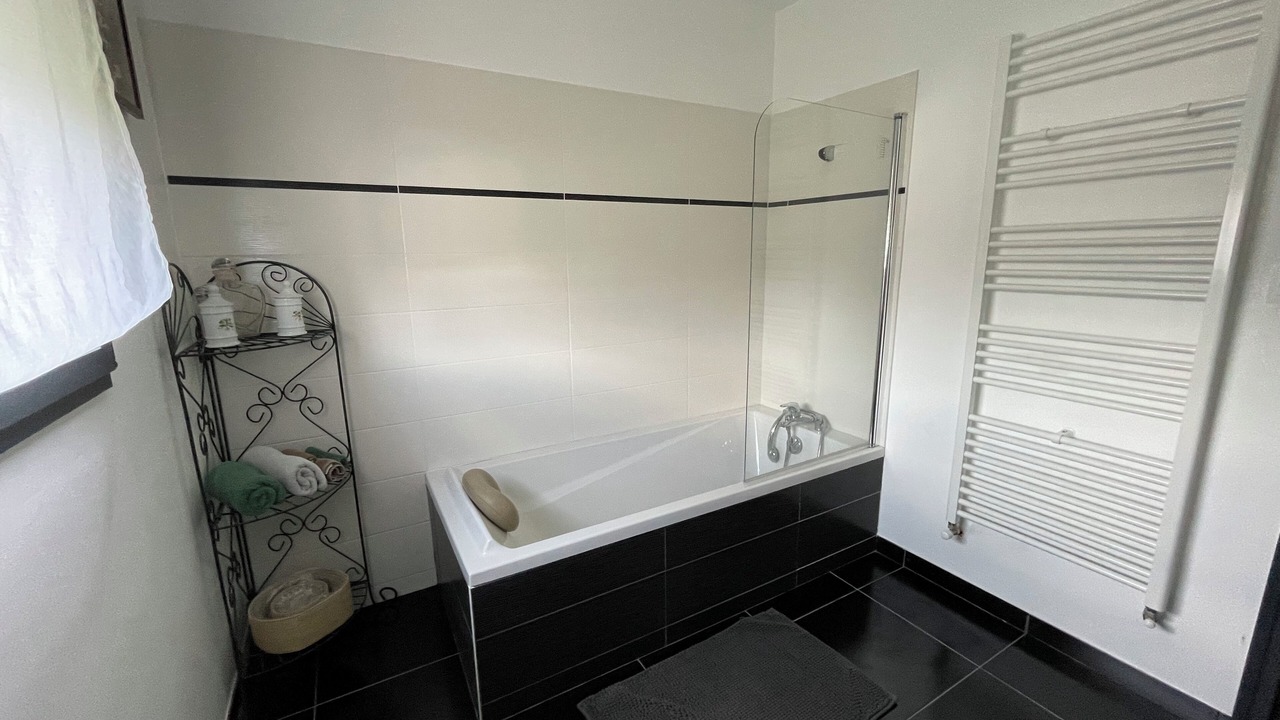 Photo of Bathroom in Plouer-sur-Rance