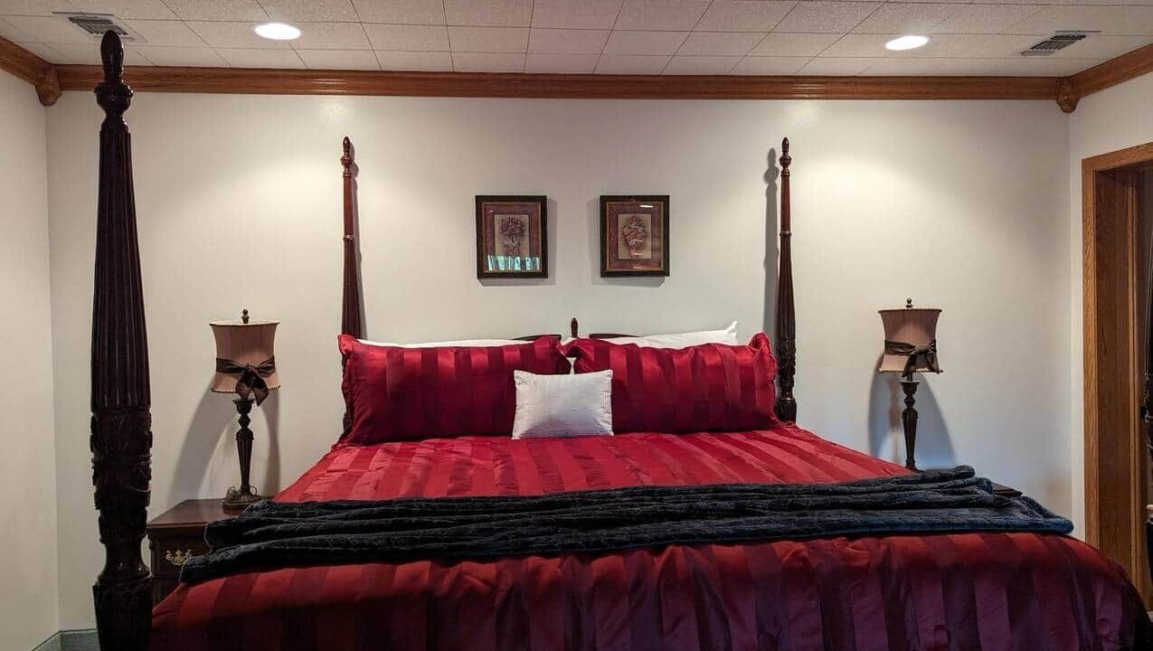 Photo of Bedroom in Hot Springs