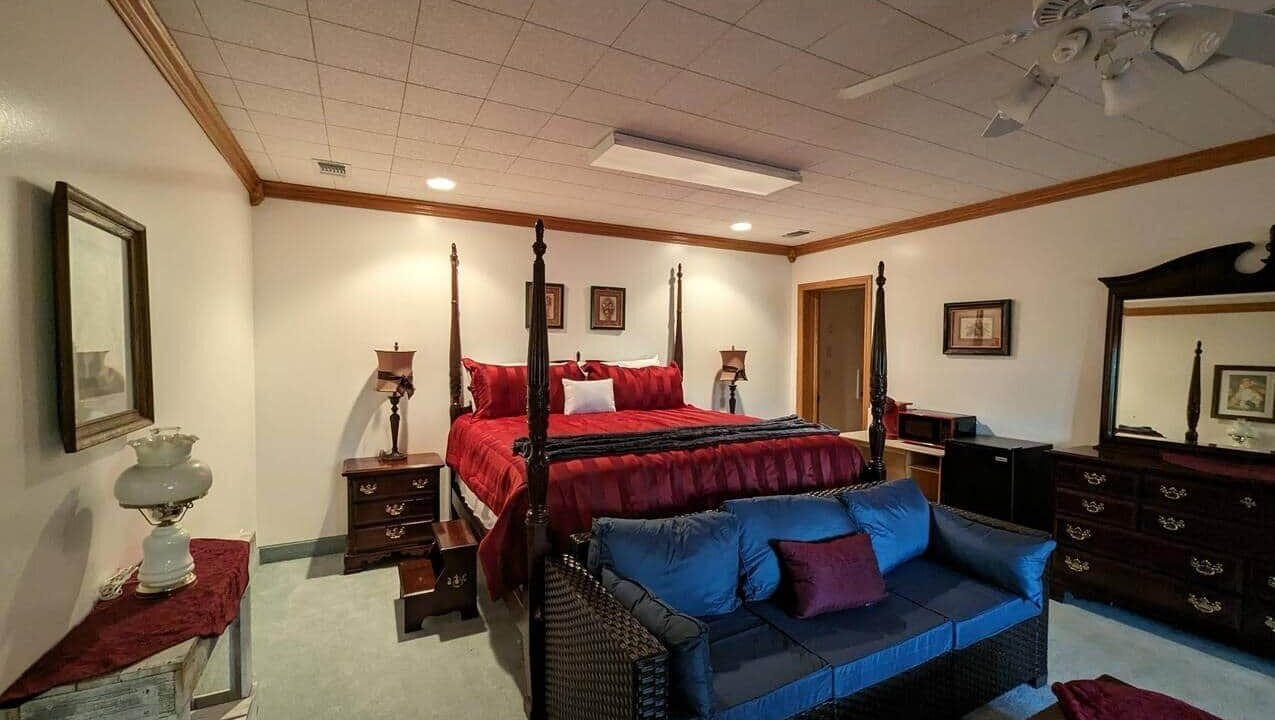 Photo of Bedroom in Hot Springs