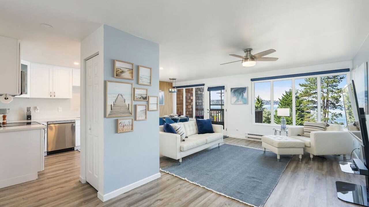 Photo of Livingroom in Kennydale