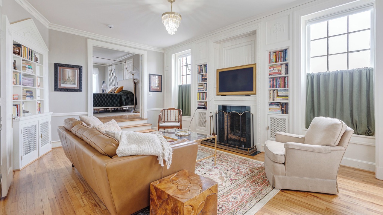 Photo of Livingroom in Milton