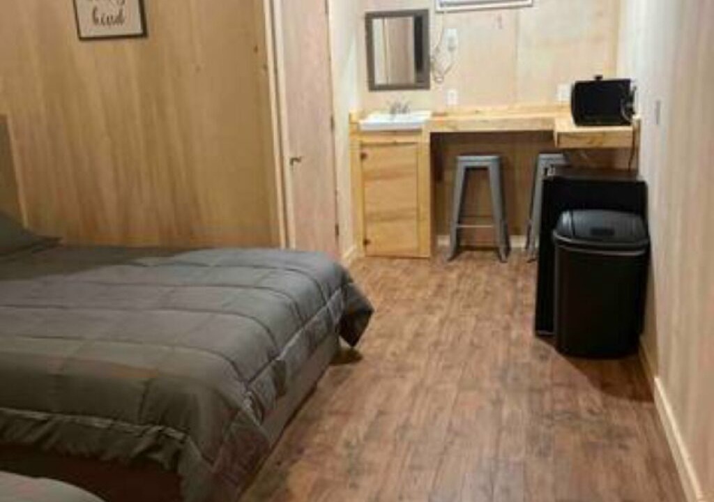 Photo of Bedroom in Eminence