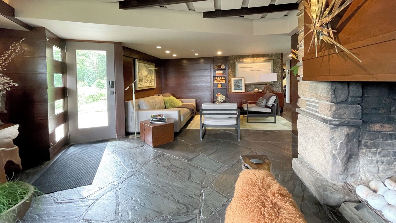 Photo of Livingroom in Turtlepoint