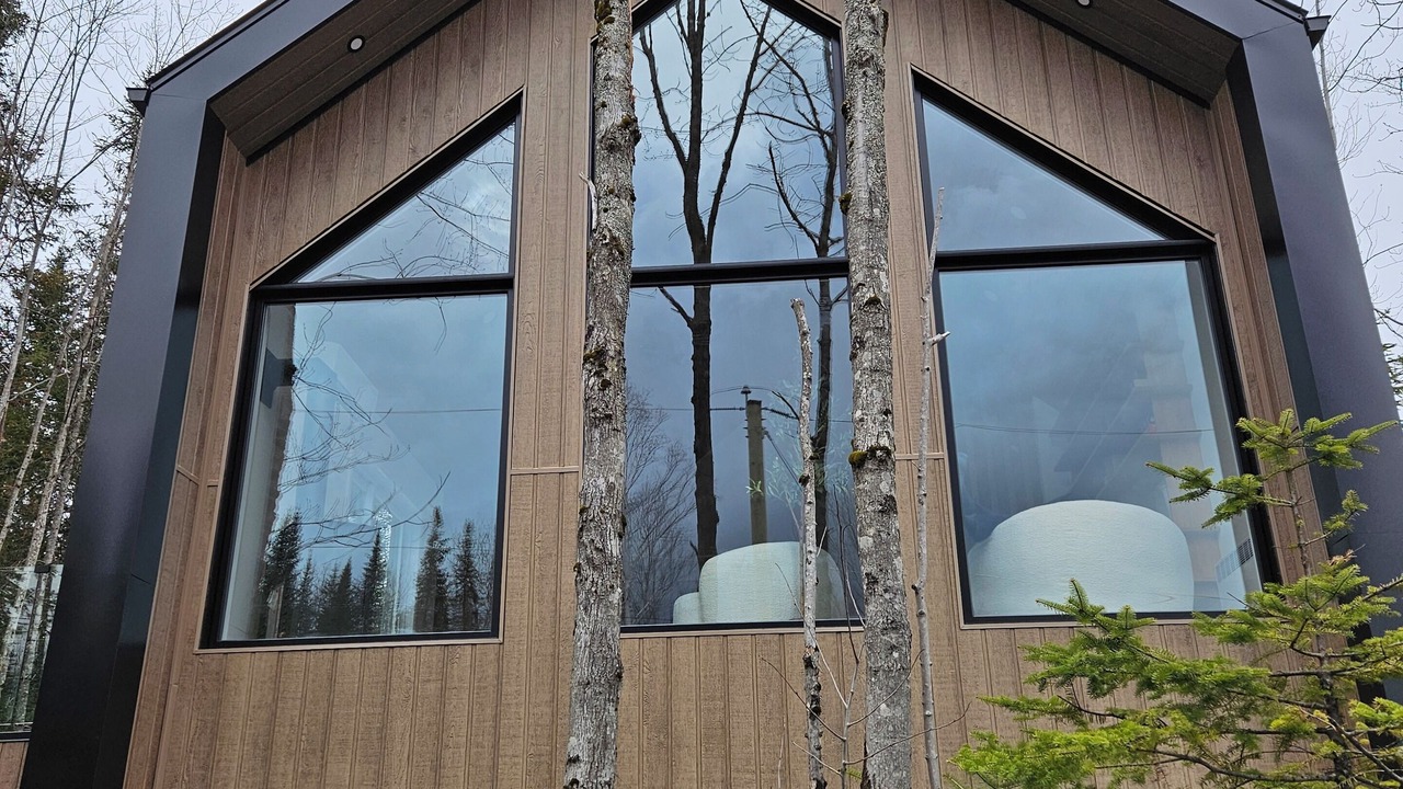 Photo of Outdoor in Adstock