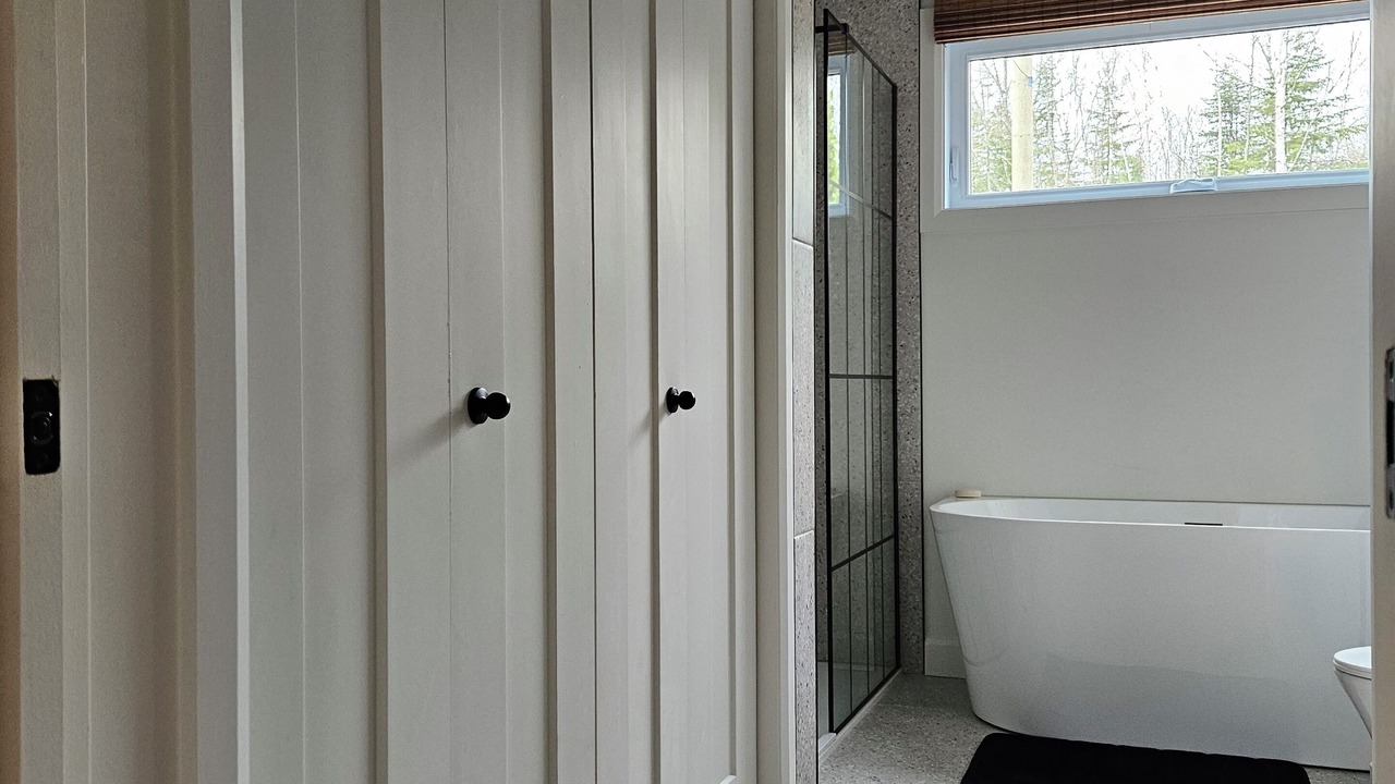 Photo of Bathroom in Adstock