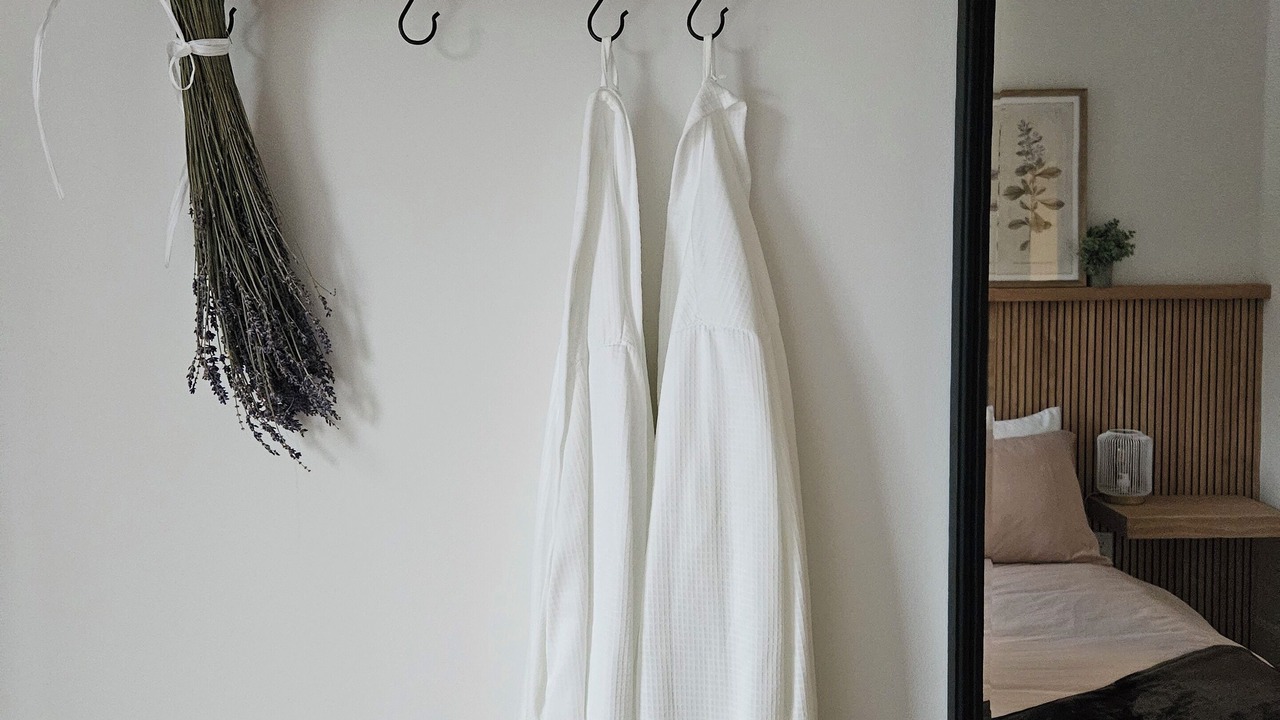 Photo of Bedroom in Adstock