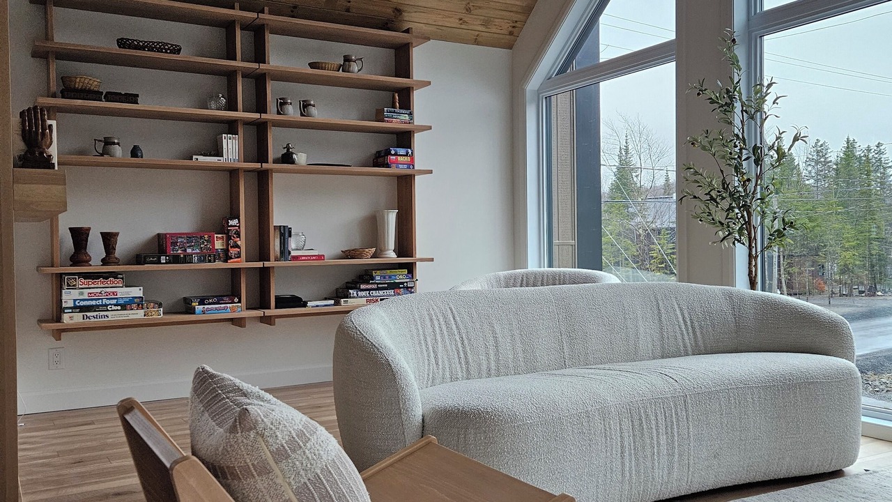 Photo of Livingroom in Adstock