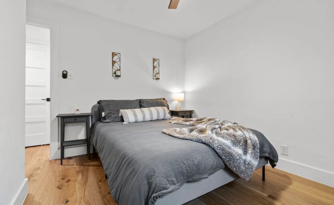 Photo of Bedroom in McNeil