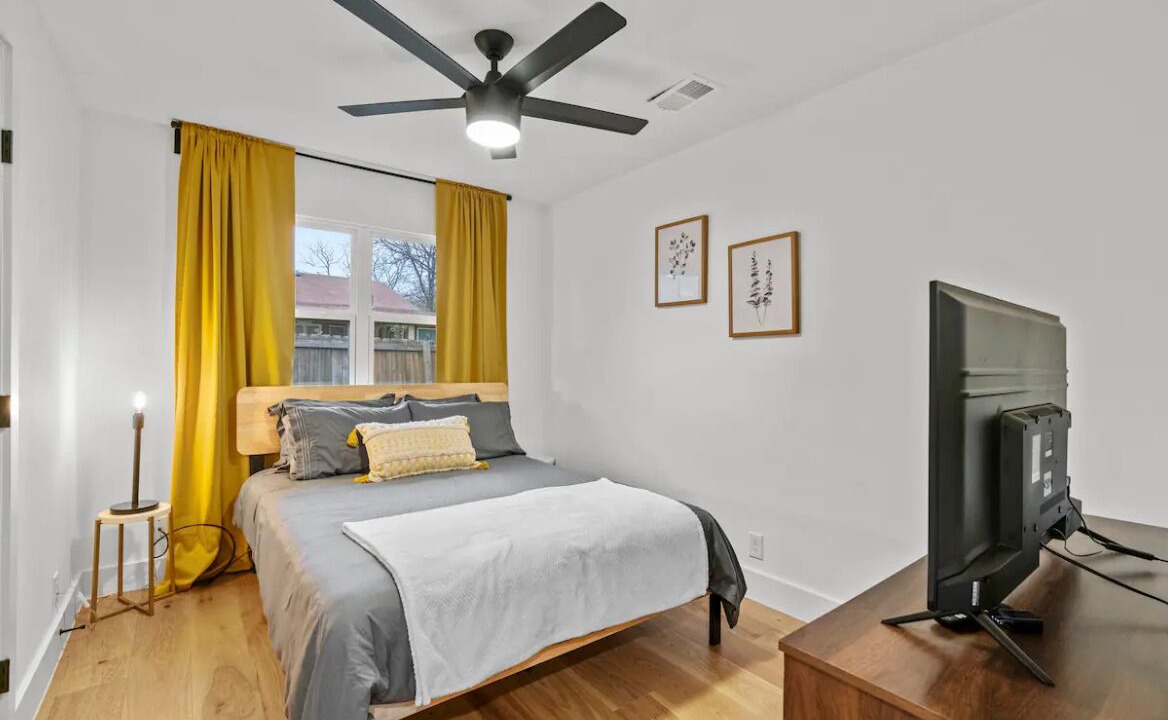 Photo of Bedroom in McNeil