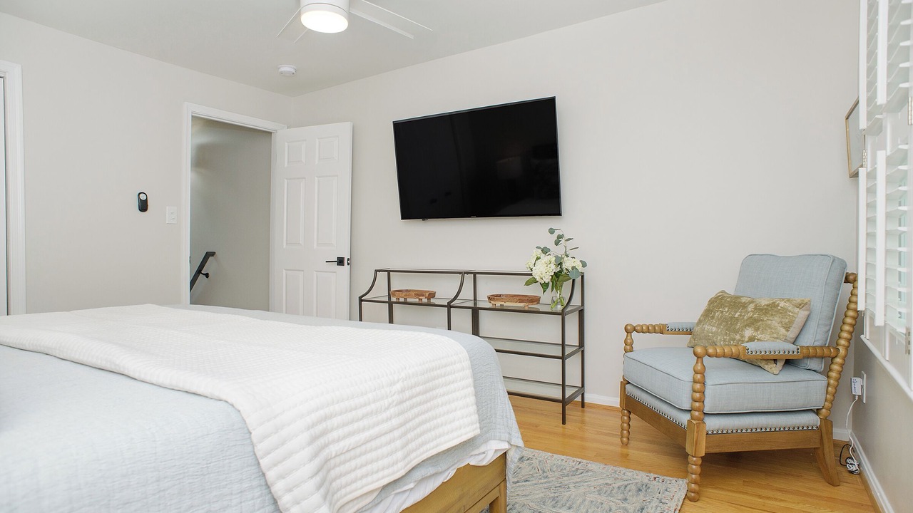 Photo of Bedroom in Murray Hill