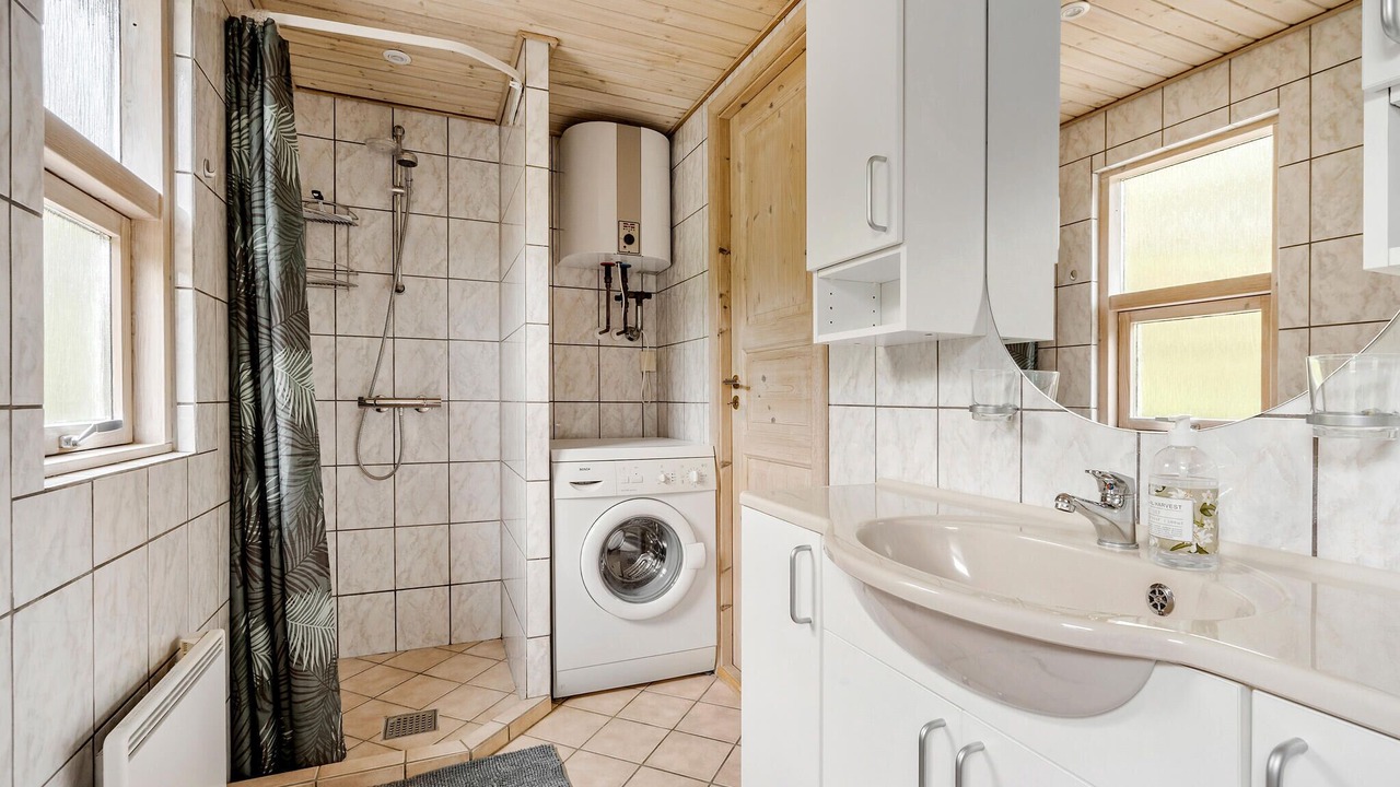 Photo of Bathroom in Lodbjerg Hede