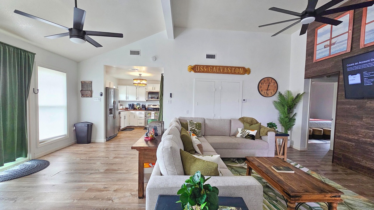 Photo of Livingroom in Jamaica Beach