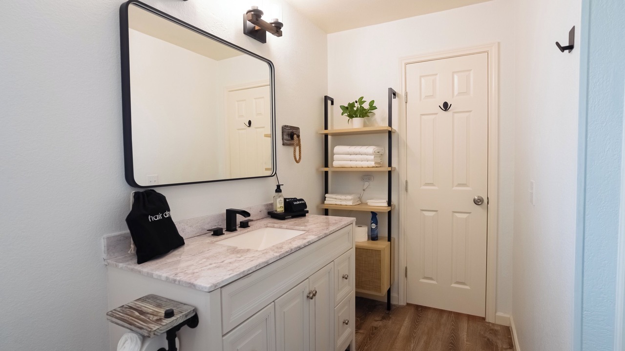 Photo of Bathroom in Jamaica Beach
