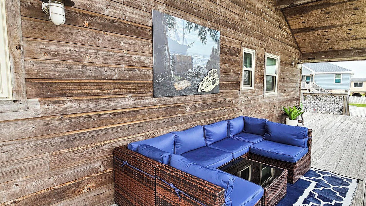 Photo of Patio Balcony in Jamaica Beach