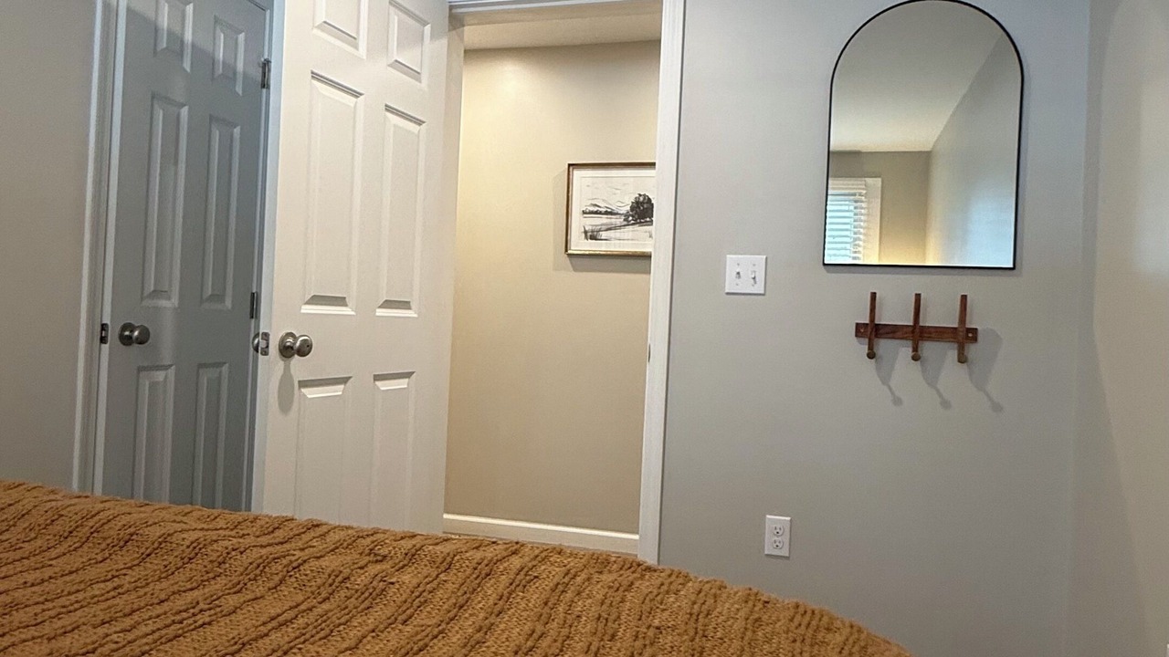 Photo of Bedroom in Oakland