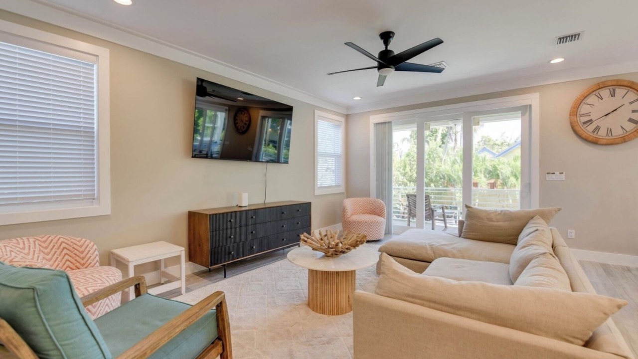 Photo of Livingroom in Midtown