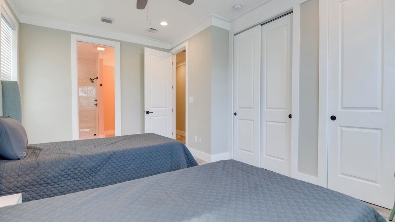 Photo of Bedroom in Midtown